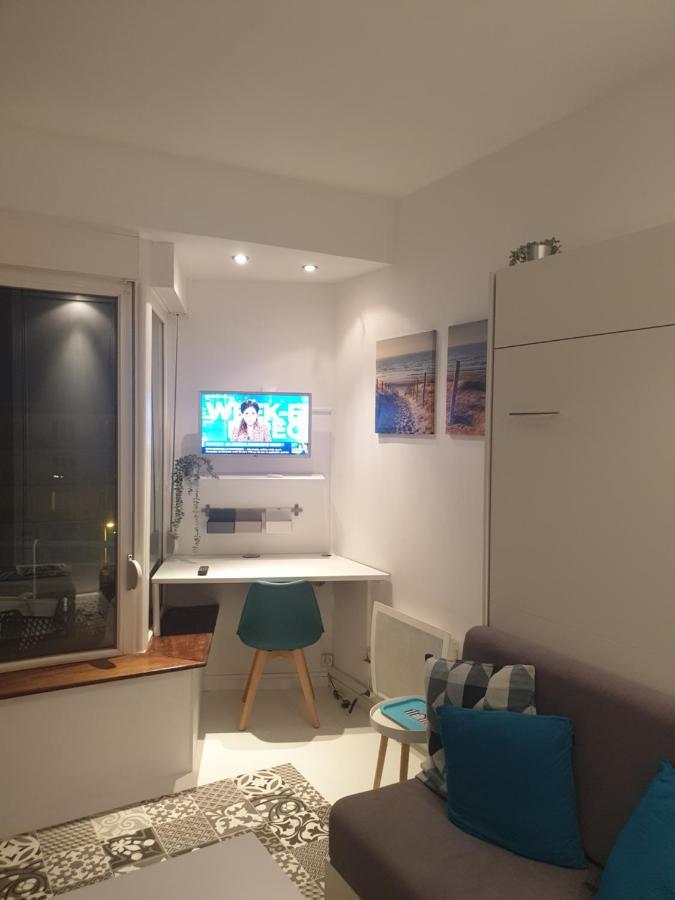 Studio Vue Mer Au Coeur De Malo Les Bains Pieds Dans L Eau Dunkirk Exterior foto